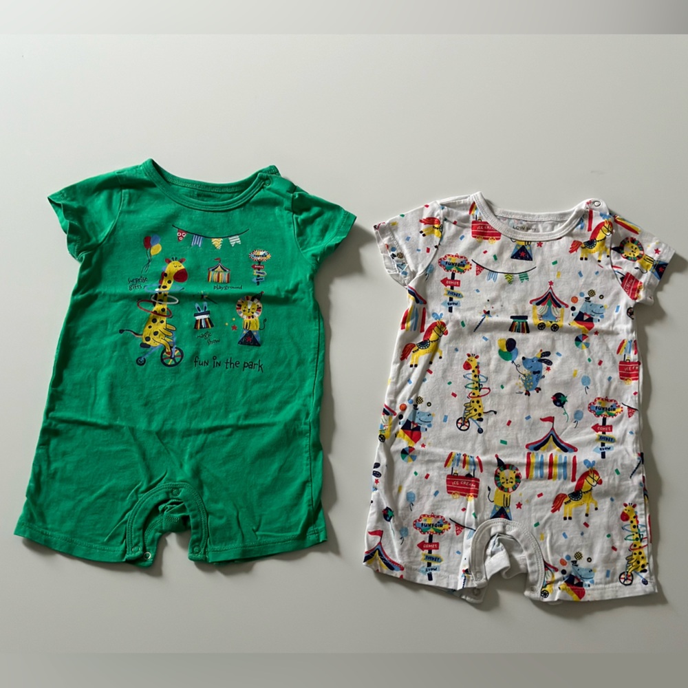 2 baby rompers 6-9 months